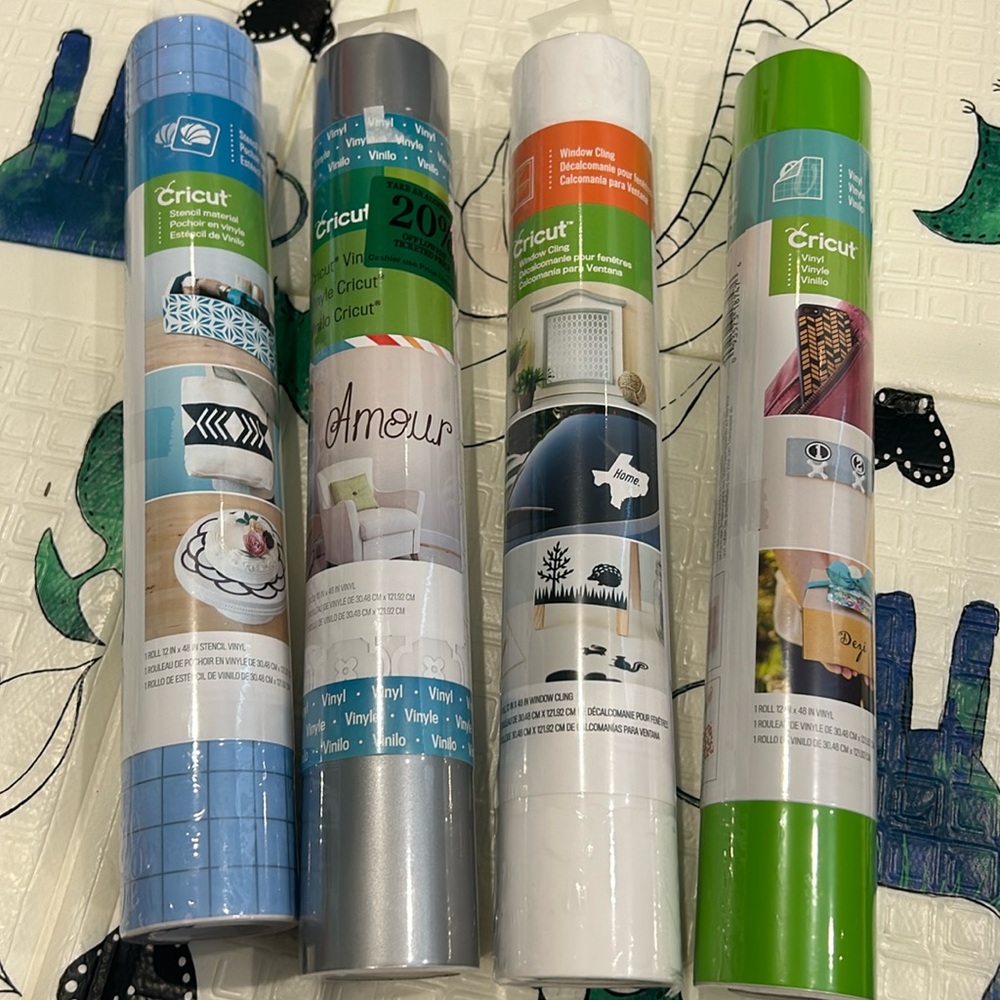 Cricut bundle BRAND NEW